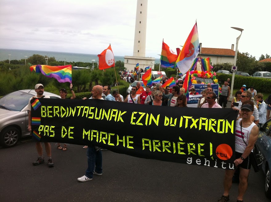 Fotos 16/06/2012 Gehitu eta AMPGYL en la manifestación de Biarritz